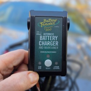 Battery Tender 12V - 800mA Lead Acid/Lithium Selectable Charger