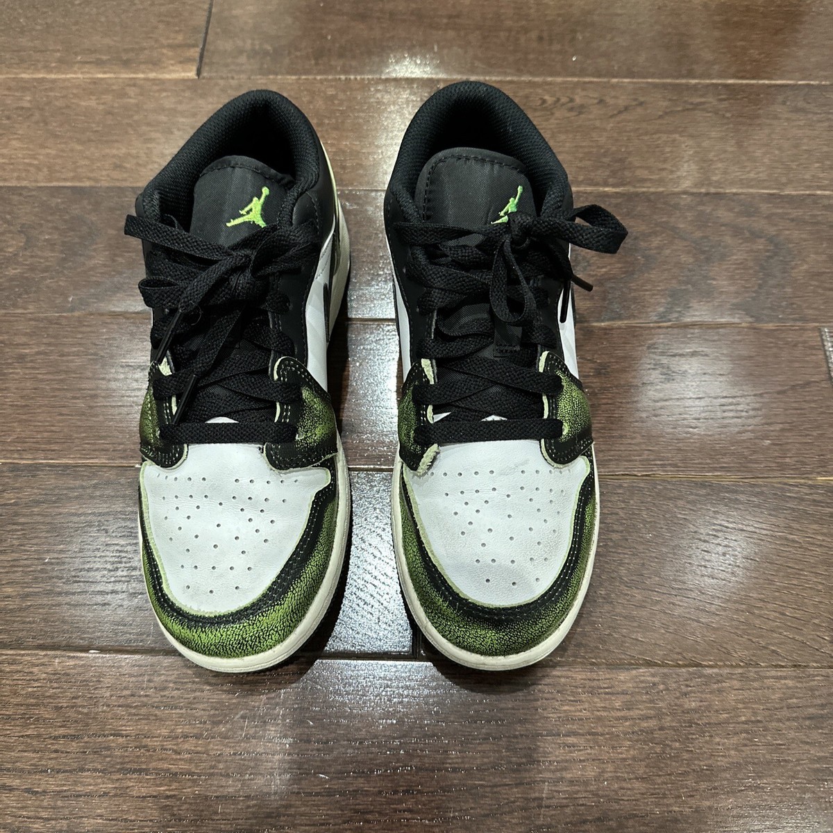 Nike Air Jordan 1 Low SE GS “Wear-Away-Electric Green” Kids Nike Air Jordan 1 Low SE GS “Wear-Away-Electric Green” Kids