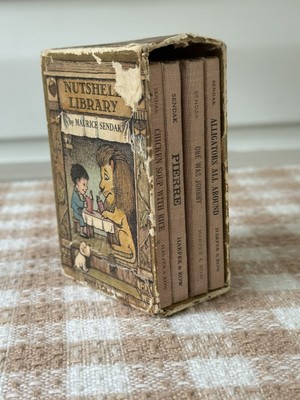 Nutshell Library Mini-book Collection