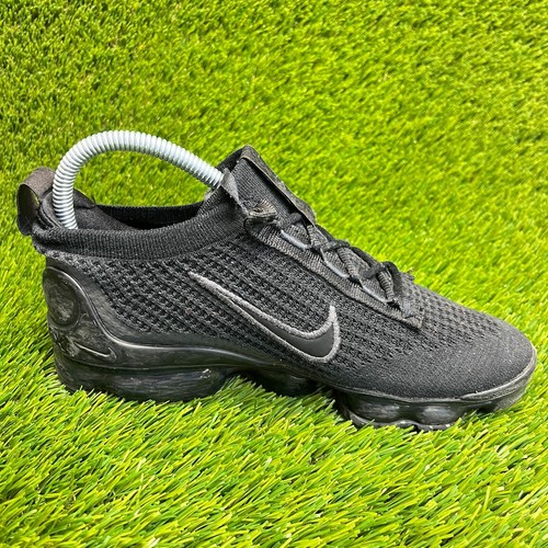 Nike Air VaporMax 2021 Flyknit Boys Size 4.5Y Black Athletic Shoes Sneakers - Picture 4 of 10