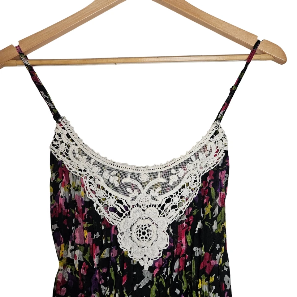 Camiseta sin mangas Passport para mujer nueva con etiquetas floral ganchillo correa de espagueti Y2K talla M Foto 2 de 4