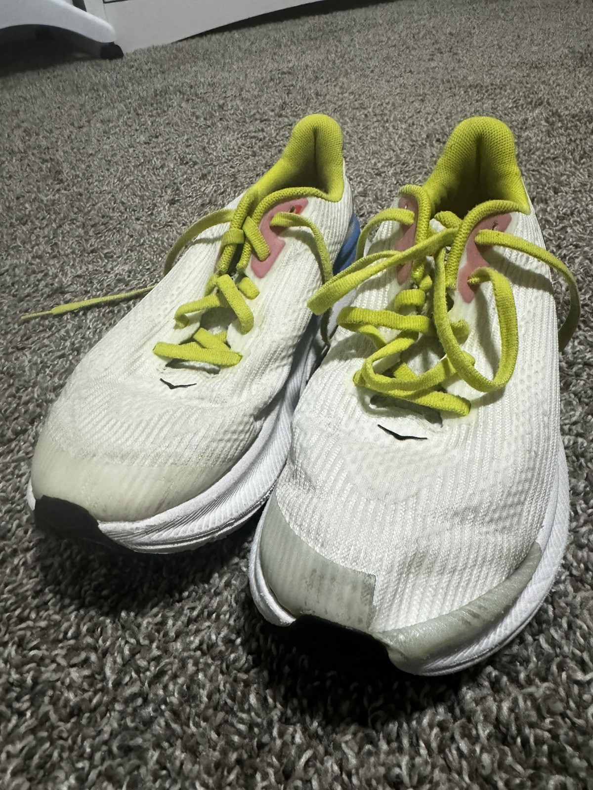 HOKA One One Clifton 9 Shoes Youth Size 4 MD White Blue Road Running Sneakers thumbnail 3