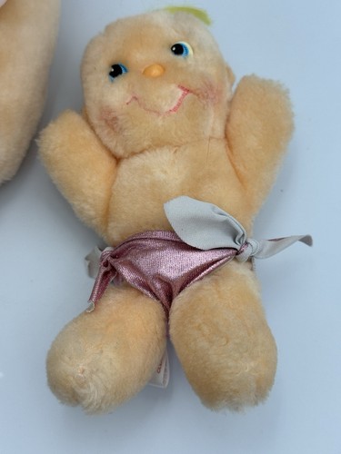 Hallmark Hugga Bunch Precious Hugs Kenner 1985 completo di bambola e vestito - Foto 6 di 16