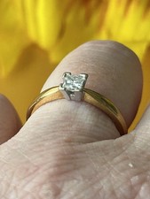 18ct Yellow and White Gold Engagement Ring 0.25ct Diamond