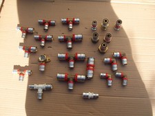 Conjunto de montaje a presión Alpex F50 cosmo connect conel ángulo T 3/4" 16 20 26