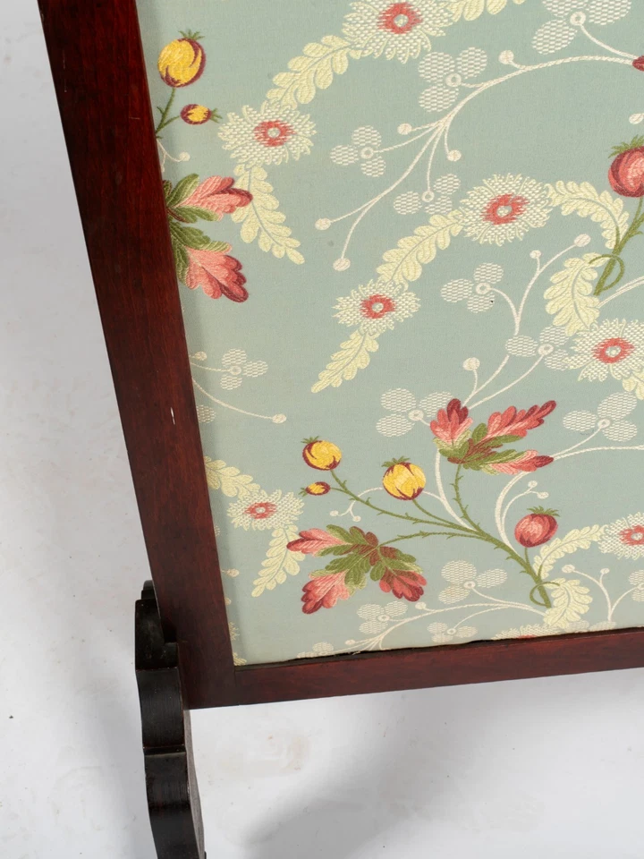 Regency Style Embroidered Needlepoint Fireplace Screen - Image 3 of 4