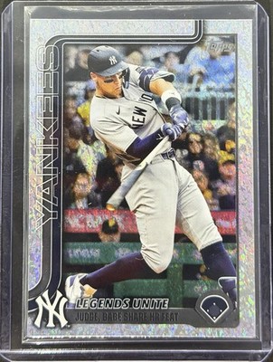 2025 Topps Update Sand Glitter ''Legends Unite'' Judge, Babe Share HR Feat #US86