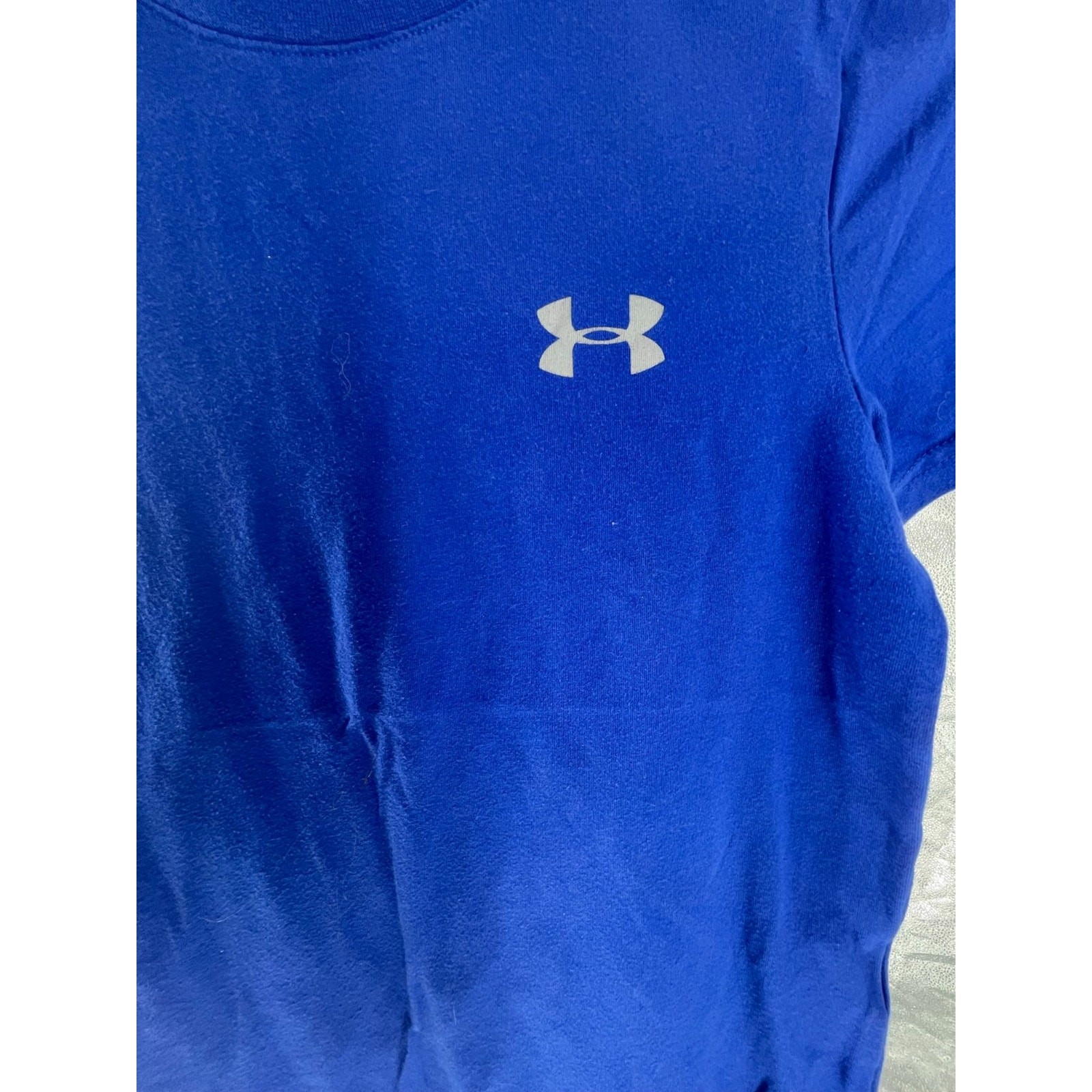 Under Armour Boys Short Sleeve Loose Fit Heat Gear Blue T-Shirt Youth Size Small thumbnail 4