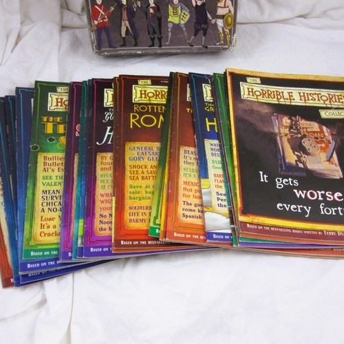 Horrible Histories Sammlung 29 Zeitschriften & Terrible Timeline Binder - Bild 7 von 8