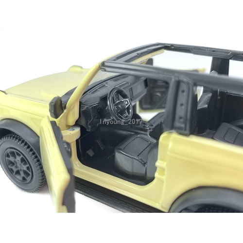 1:36 Ford Bronco Model Car Metal Diecast Toy Vehicle Doors Open Pull Back Beige - Picture 10 of 11
