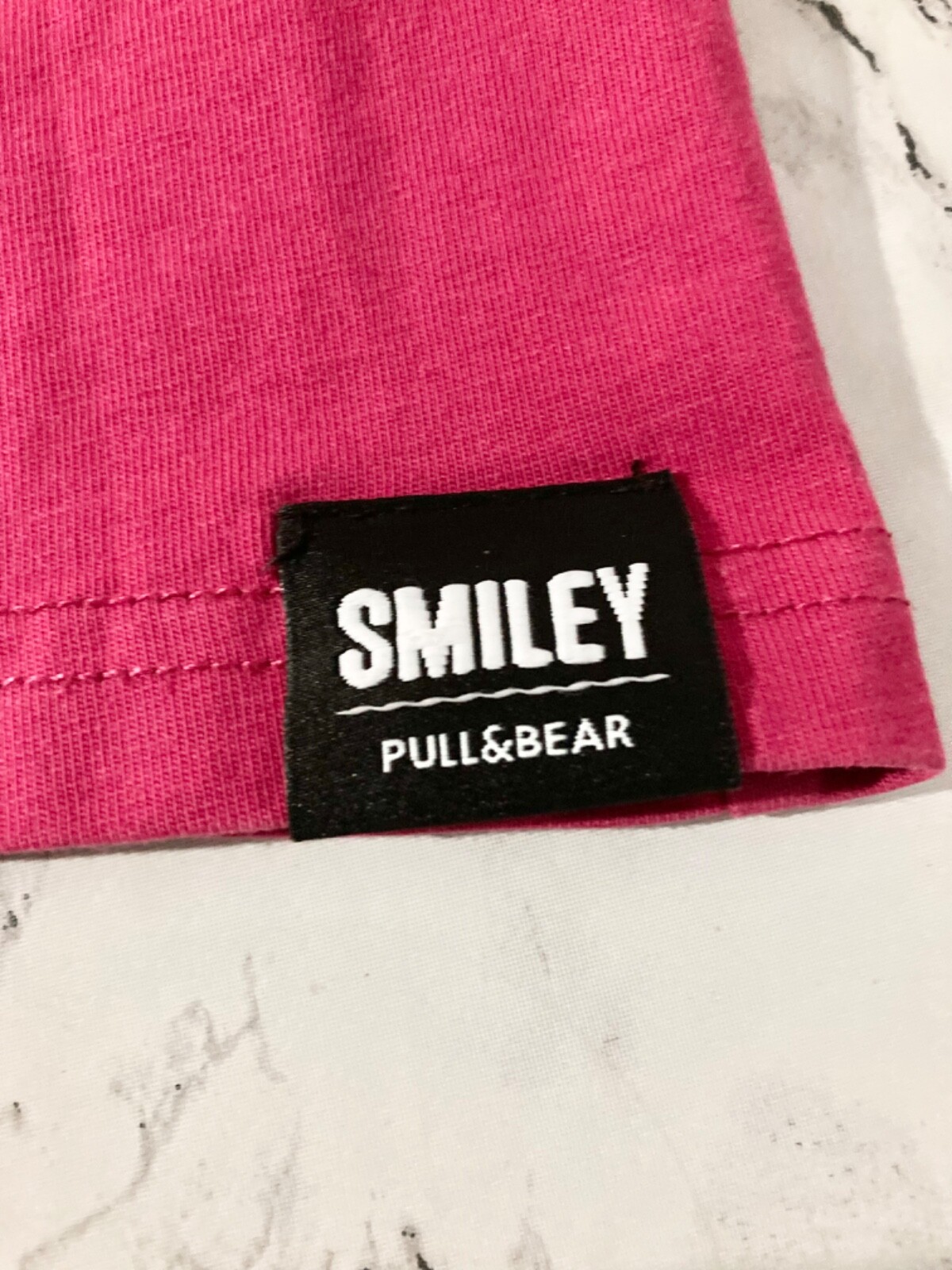 Smiley × Pull and Bear Collection Rare T-shirt Size Large image 8