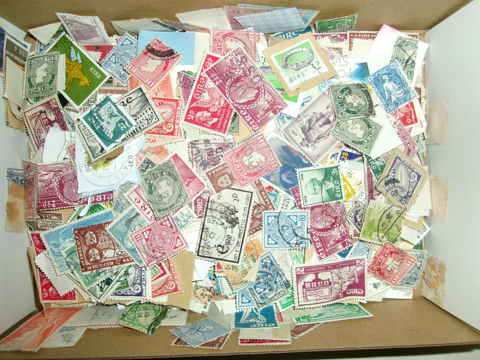 1000s OF IRELAND ERIE STAMPS ACCUMULATION COLLECTION UNCHECKED DEALERS
