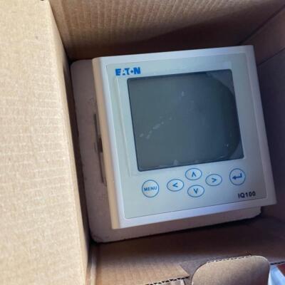 1 Pc. IQ100 electronic voltage and current meter IQ100VMA5511