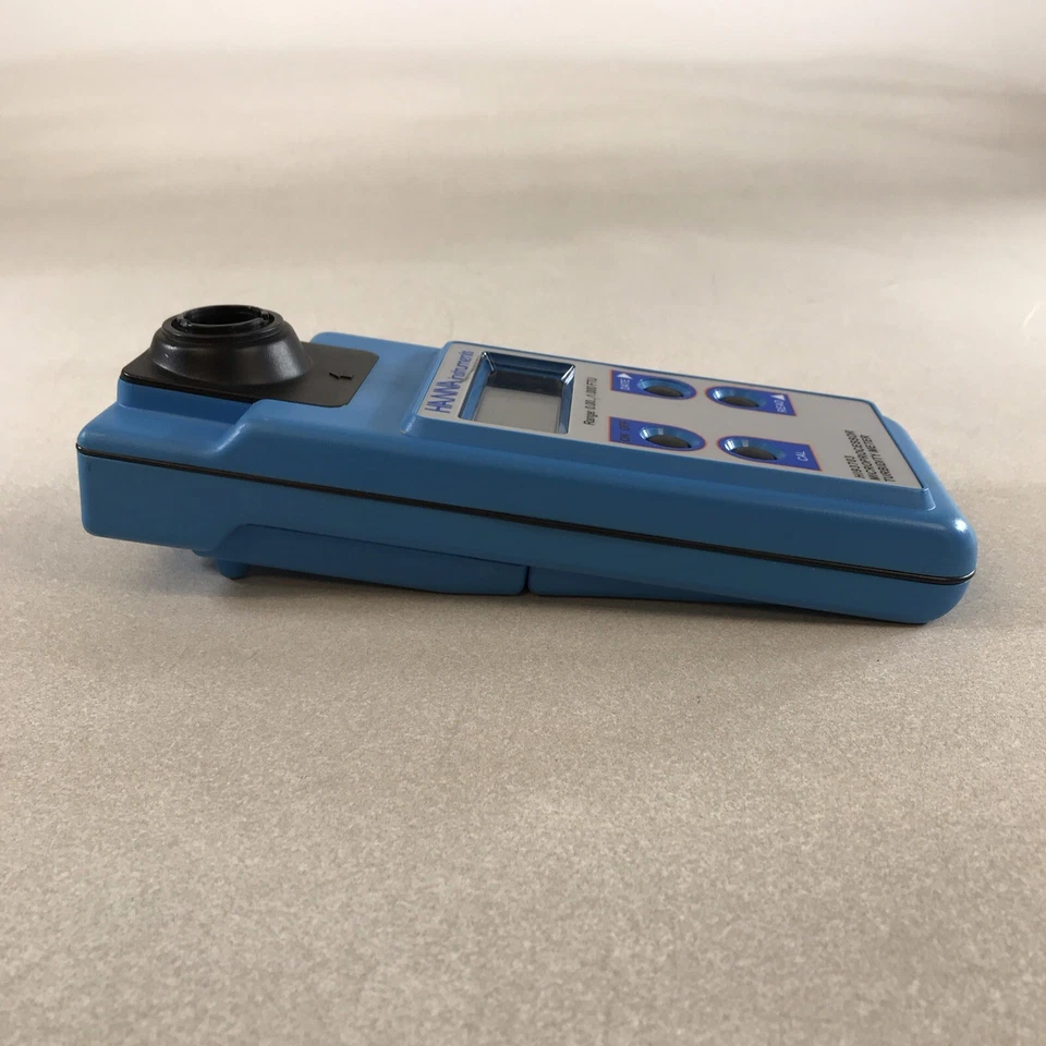 Medidor de turbidez microprocesador portátil Hanna Instruments HI93703 *USADO* Foto 3 de 4