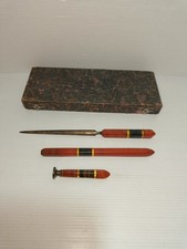 Set da scrivania antico in ambra e bachelite, LEGGI