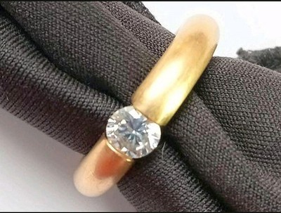 NIESSING Spannring.      0,5 CT. 4,5 mm Stein. Faktisch Neu. Nicht getragen.