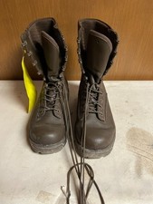 Botas de trabajo canadienses, usadas. Varios tamaños más pequeños