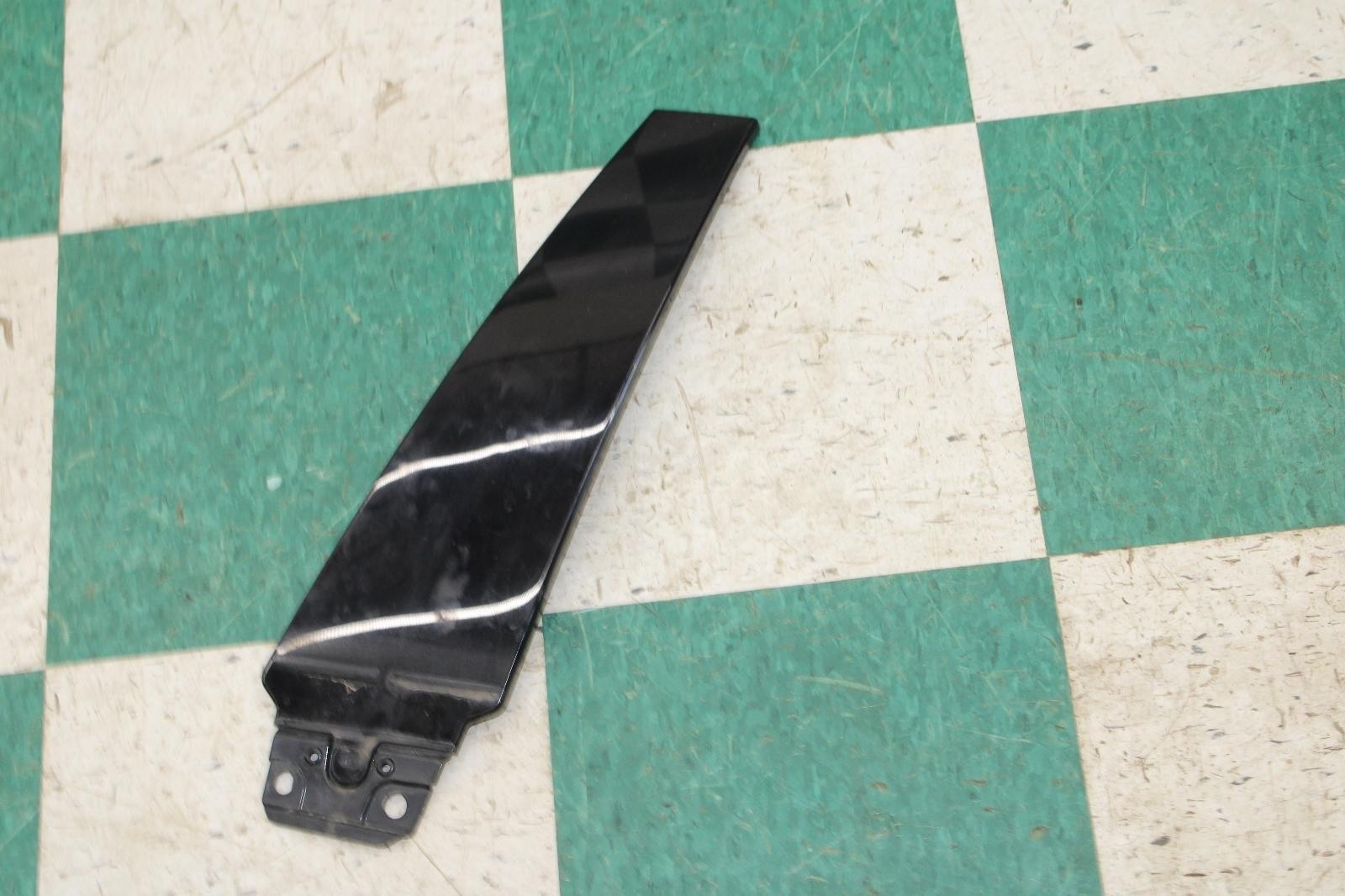 14-21 Ghibli Black Rear Passenger Right RH B Pillar Applique Molding Cover OEM
