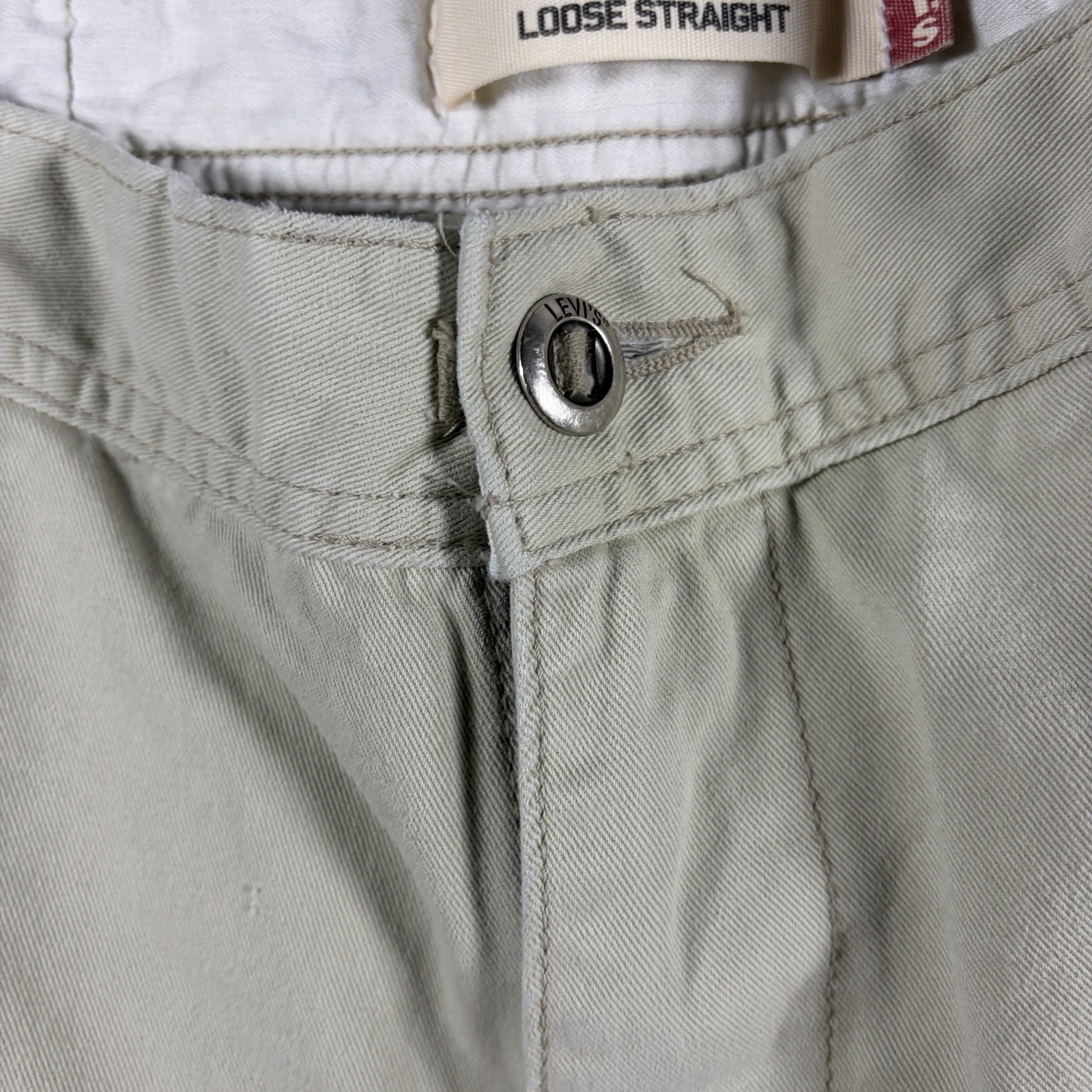 Vintage Levi's Y2K Cargo Pants Mens 33x34 Khaki Loose Straight Utility Workwear thumbnail 6