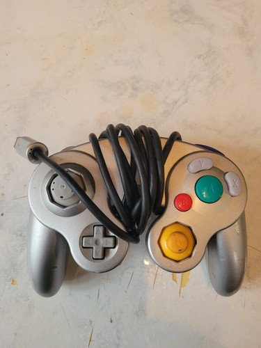 Nintendo GameCube Controller DOL-003 Silver Tested Original Authentic Works