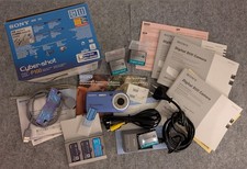 Sony Cyber-shot™ DSC-P100 blau 5.1 MP Kamera Komplettset + 1024Mb Memory Stick