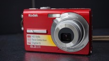 Kodak EasyShare M863 8.2MP Digital Camera - Red