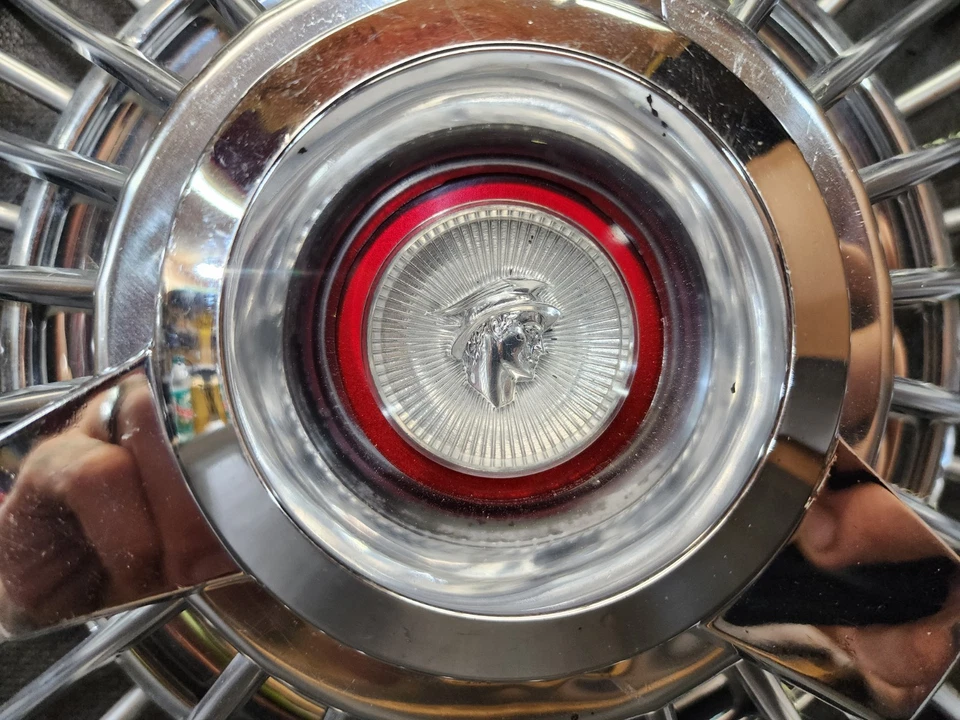 1965 66 67 Mercury Spinner Wire Cubierta de rueda 15" Tri Bar Tapacubos Marauder Equipo original OEM Foto 2 de 4