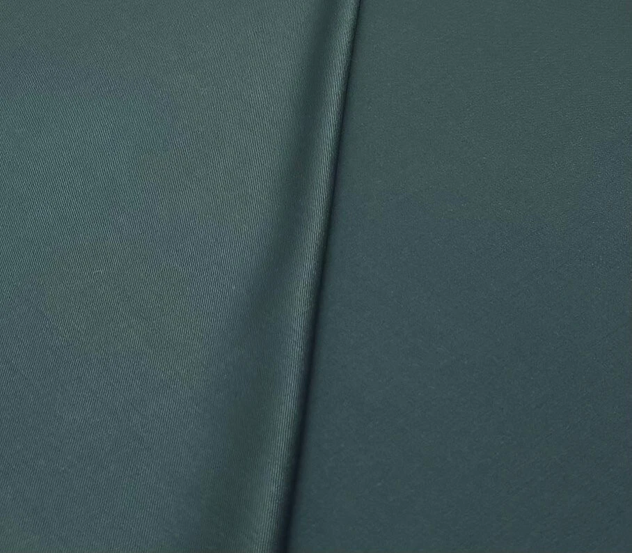 Green Super 130s Wool Fabric Suiting Jackets Thobes Dishdasha 3.50m x 1.50m - Image 2 of 4