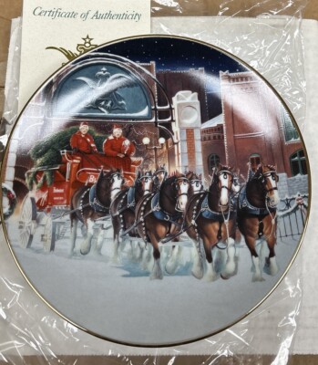 1997 Budweiser Home For The Holidays - Hans Droog N5779 Christmas Plate NEW