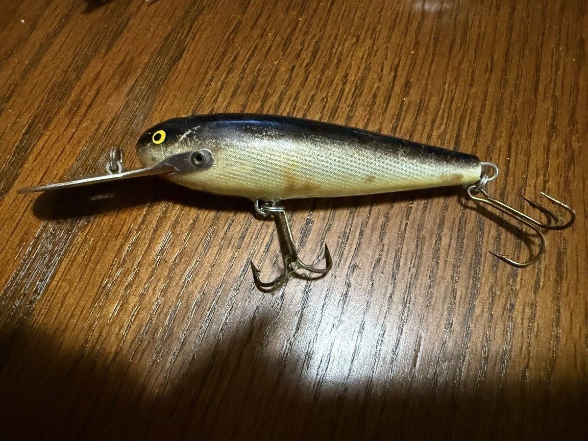chrome plating plastic fishing lures Super Sweet Mini Size:Size #04 These compact Abu Garcia AMBSX-6601 Ambassadeur 6