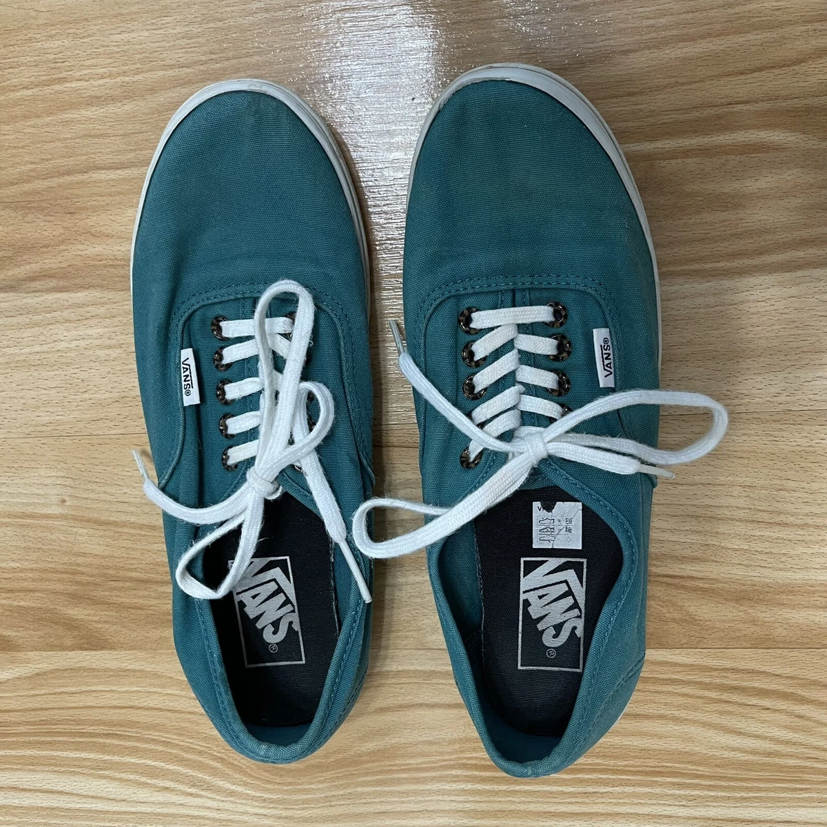 Low profile hotsell canvas shoes