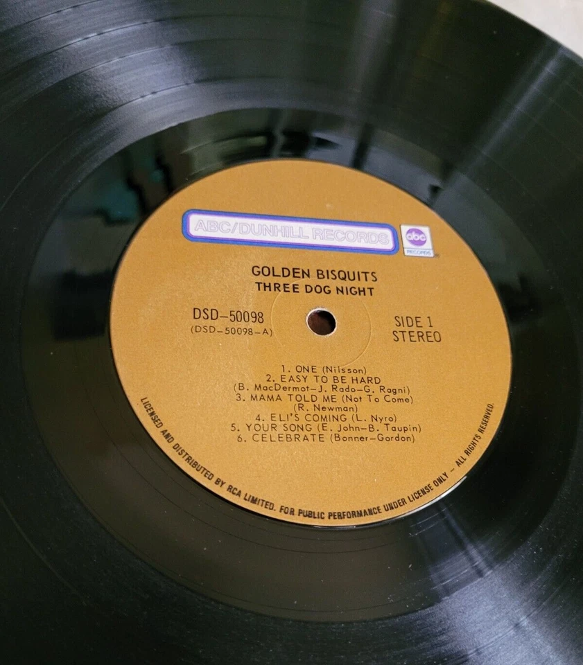 Three Dog Night - Golden Bisquits Vintage Vinyl LP (TESTED) 1971 Compilation - Image 2 of 4