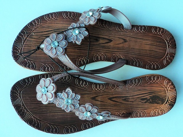 gold flower sandals