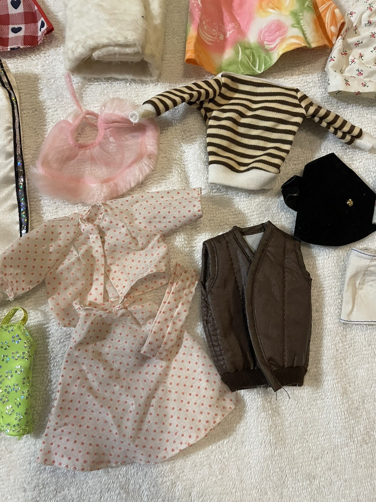 BARBIE DOLL CLOTHES LOT OF 18 PIECES SOME VINTAGE, SOME HANDMADE, SOME