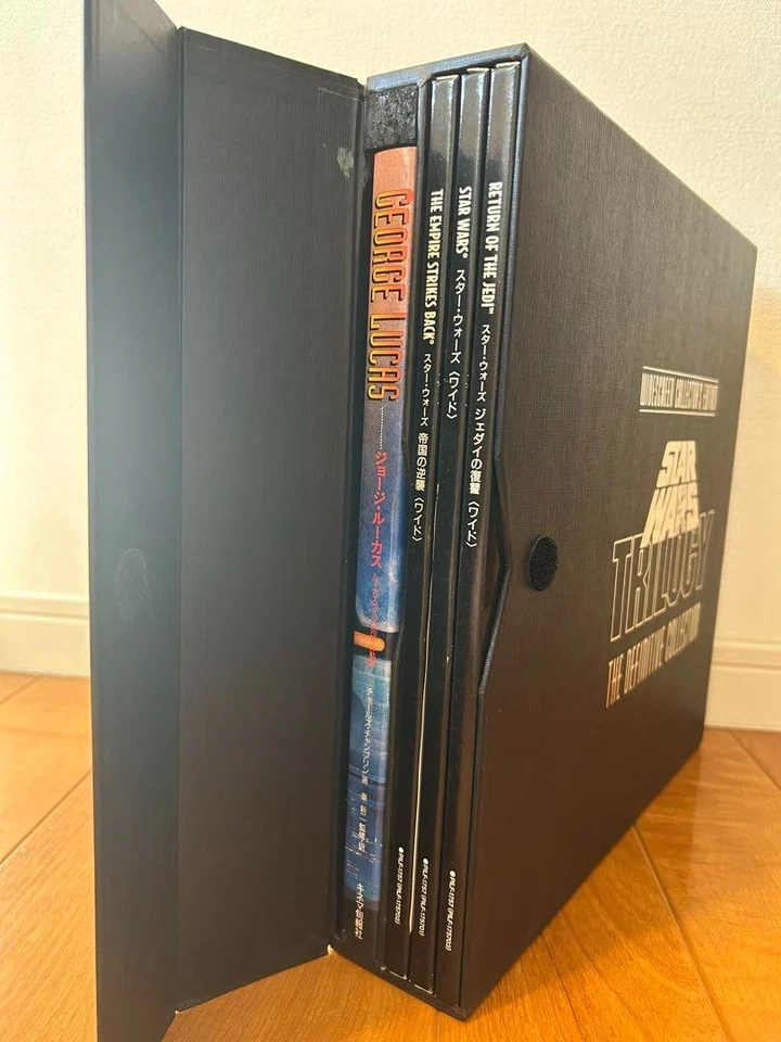 Star Wars TRILOGY Definitive Collection LaserDisc Box Set Book Japan LD - Image 3 of 4