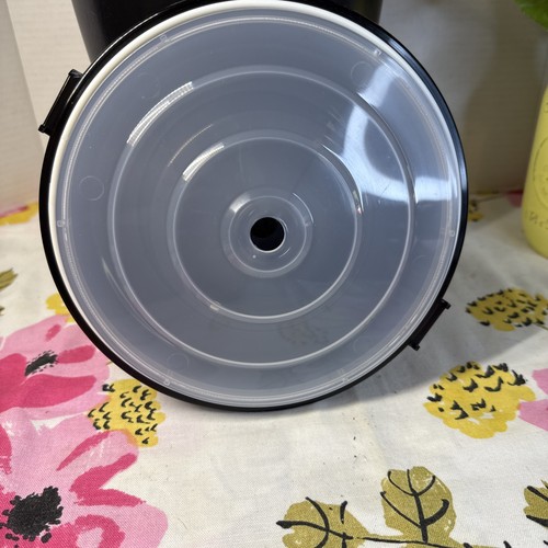 The Pampered Chef Microondas Vaporera Arrocera Plus 3 cuartos Tapa Bloqueo #2779 - Imagen 5 de 12