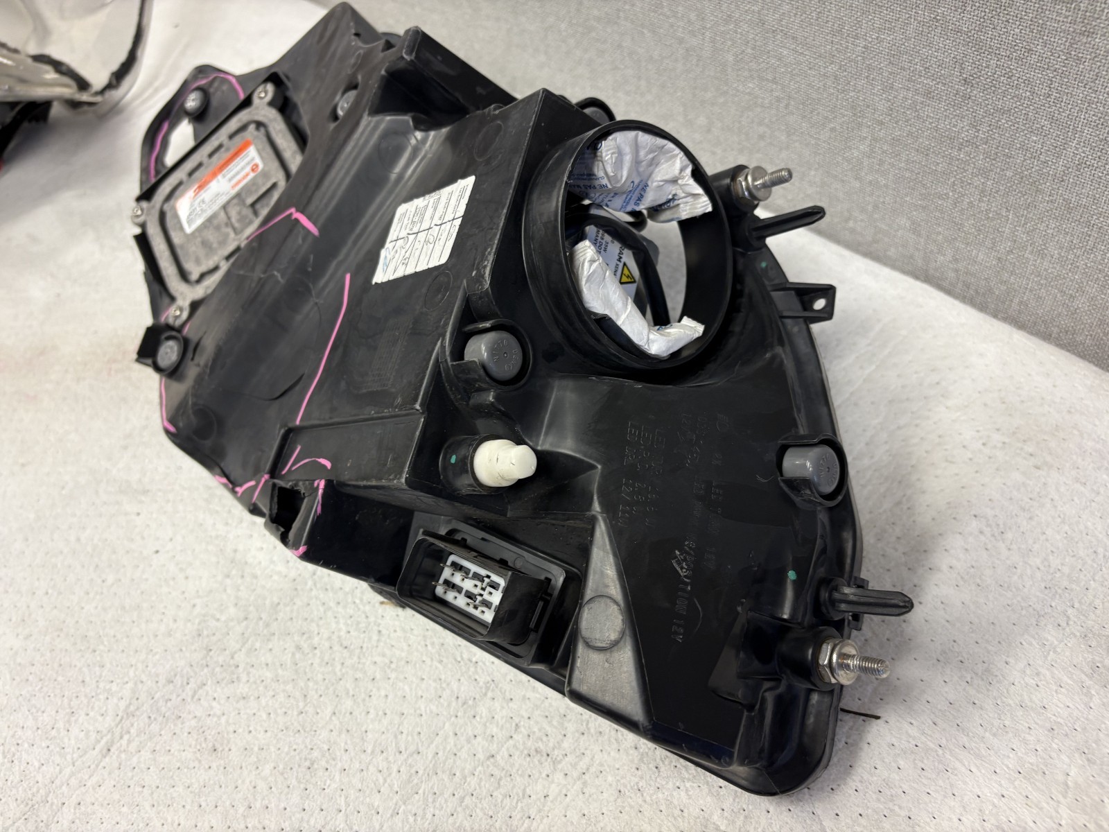 2012-2014 McLaren MP4-12C HID Xenon Headlight RH 11A4056CP