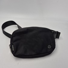 Lululemon Everywhere Belt Bag Crossbody Fanny Pack Size Black Nylon