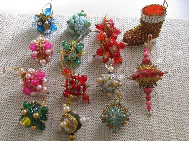 14 Vintage Small Hand Made Beaded Sequin Push Pin Ball Christmas Ornaments Lot