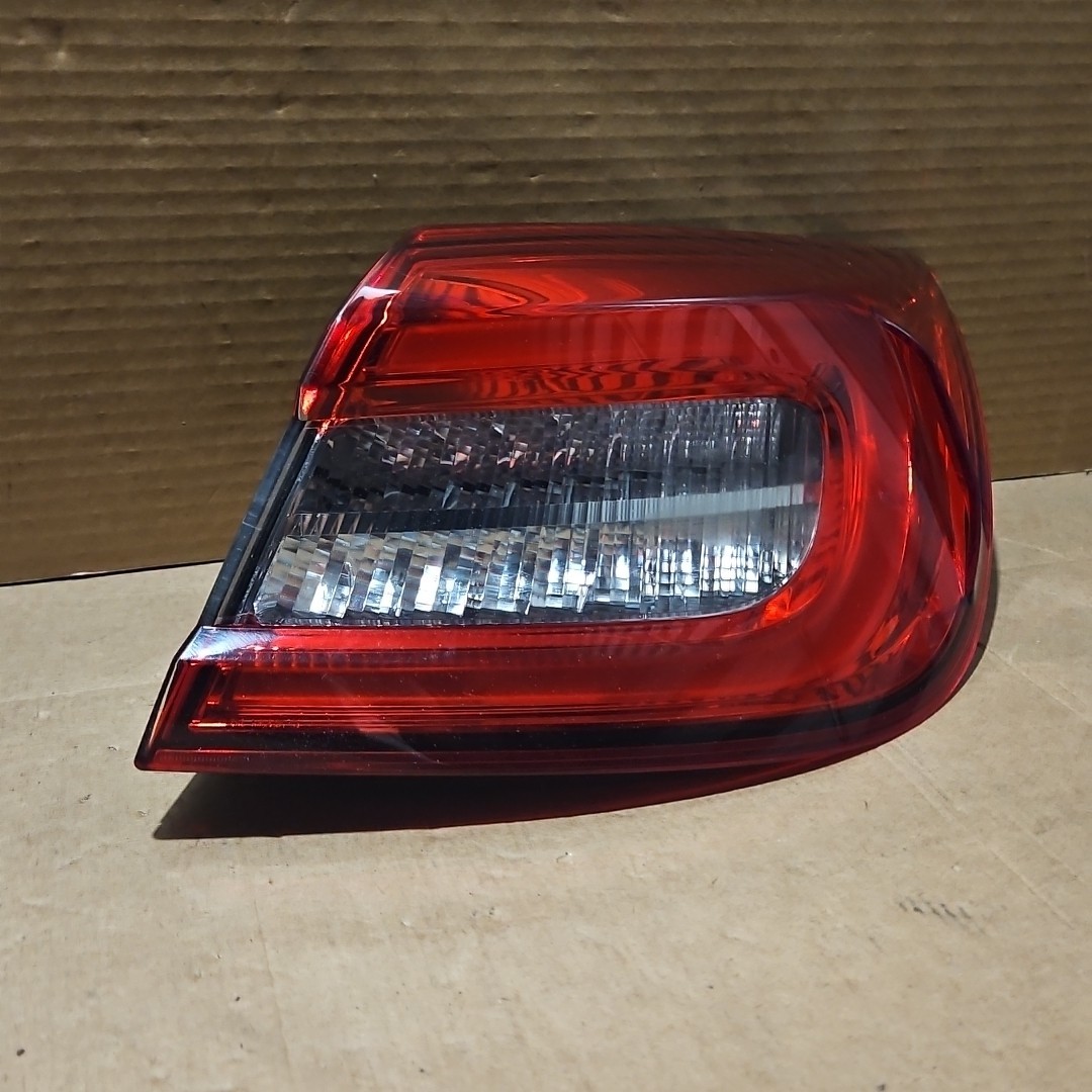 2014-2017 Maserati Quattroporte GTS Rear Right Outer Tail Light 1574 OEM