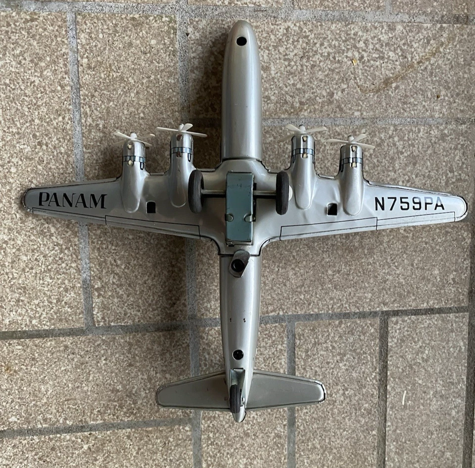 PAN AMERICAN  4 ENGINE AIRPLANE FRICTION TIN TOY JAPAN - Image 3 of 4