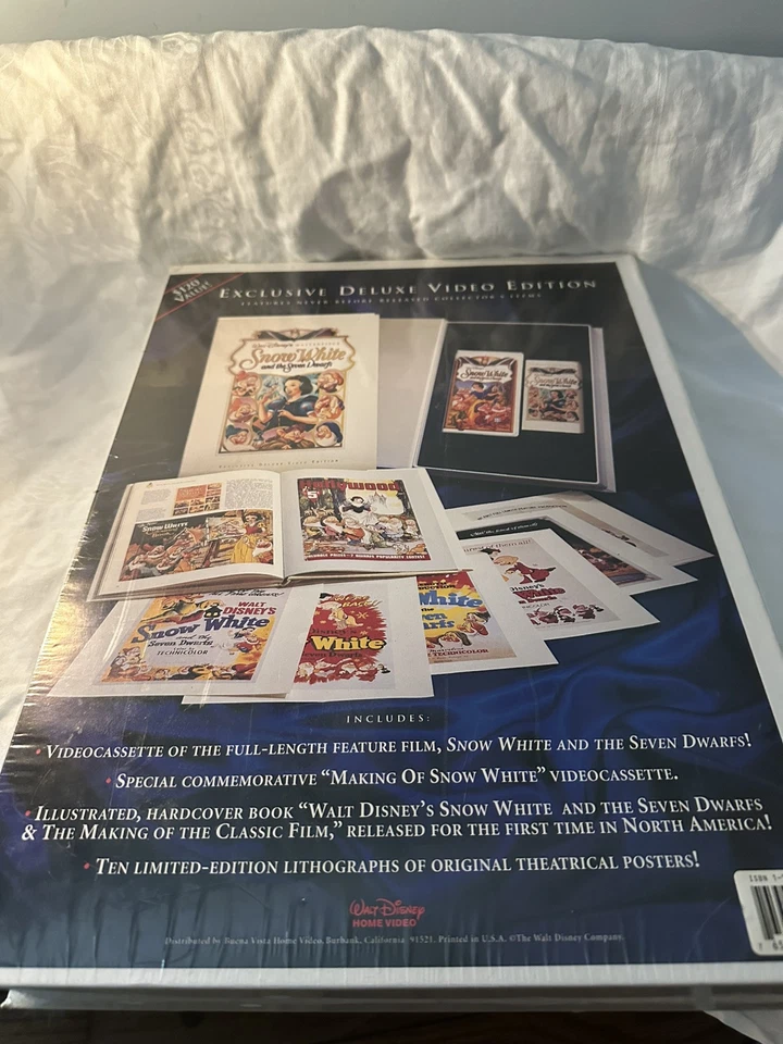 Disney Snow White & the Seven Dwarfs VHS Box Set, Ten Limited Lithographs - Image 3 of 4