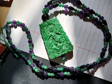 Antico ciondolo intagliato giada verde con perle ametista e onice, collana 24 pollici