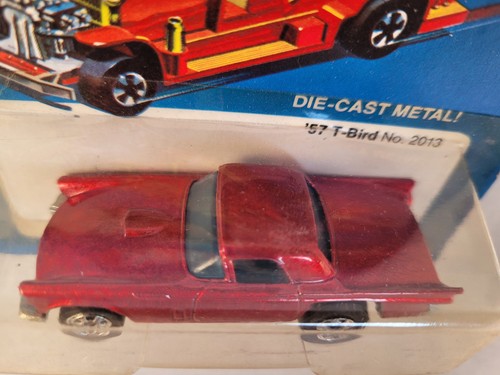 1982 HOT WHEELS REAL RIDERS 57 T BIRD #4357 GYG RED MOC CON PAC di protezione - Foto 2 di 6
