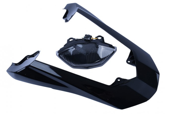 Remplacer carénage cassé coque arrière noire et feu fumé Kawasaki Z1000SX