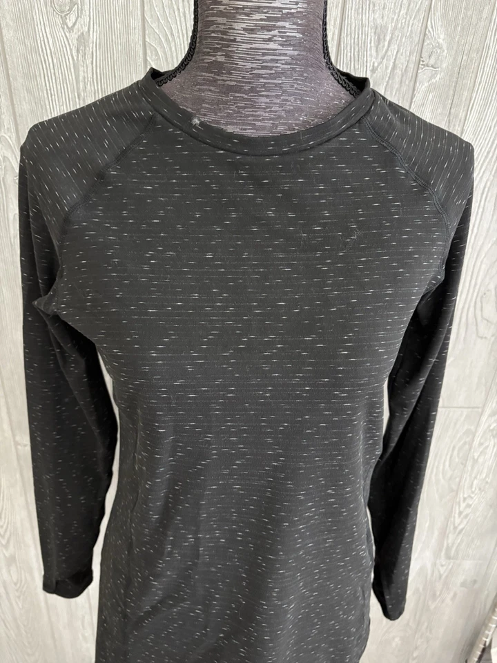 Camiseta deportiva Earth Yoga para mujer talla M negra Foto 2 de 4