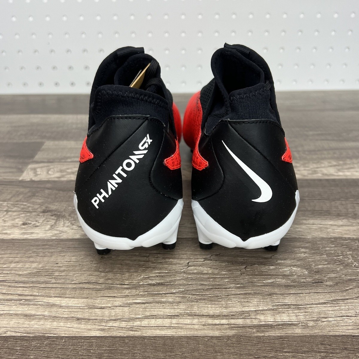 ナイキ ファントムGX FG アディダス プレデター FG Nike Phantom GX Academy DF FG MG Soccer Cleats 'Ready Pack