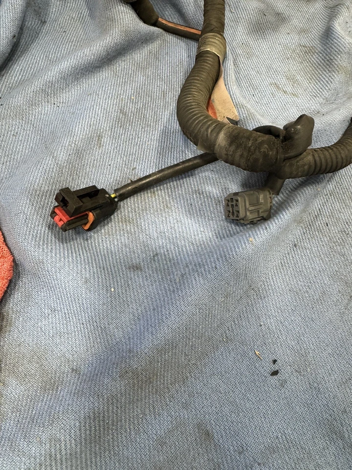 Arnés de cables de carga del alternador 3,8 L SC 1994 1995 Ford Thunderbird SC Foto 3 de 4