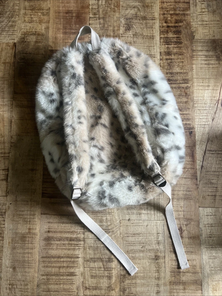Pottery Barn Teen Faux Fur Snow Leopard Backpack Animal Print Travel Bag — 第 4/4 张图片
