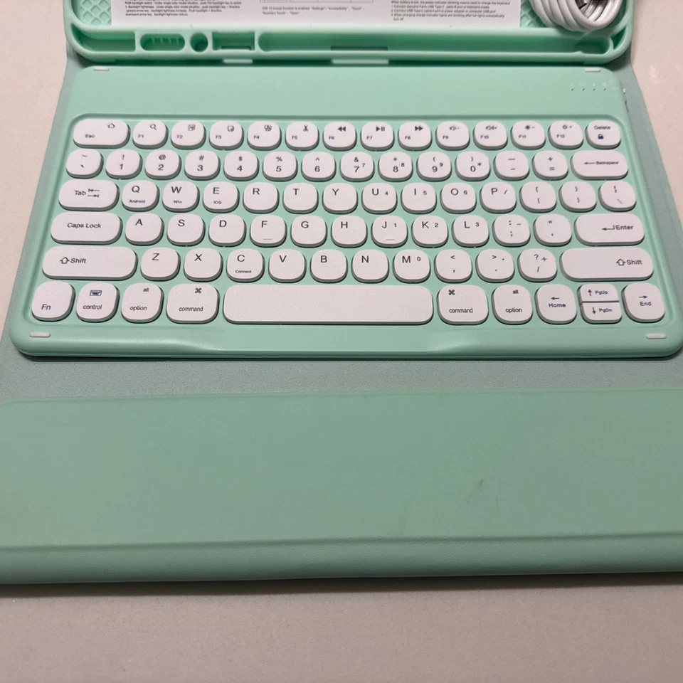 Funda con Teclado Inalámbrico para iPad Pro 12.9 3ª/4ª/5ª/6ª Generación y Pro 13 Foto 3 de 4